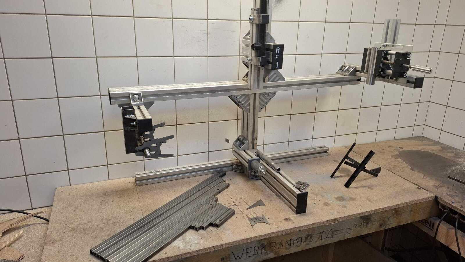A complete RF01 bicycle build
